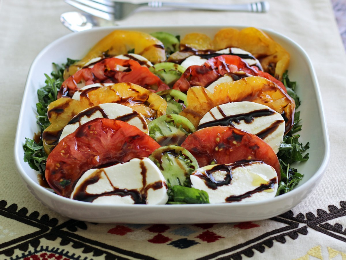 Artful Dish's Heirloom Tomato Salad with Arugula and Balsamic Glaze